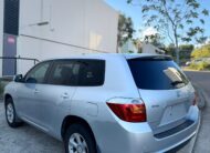 2010 Toyota Kluger KX-R GSU40R Wagon in Silver.