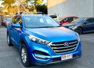 2015 Hyundai Tucson Active TLE Wagon in Blue.