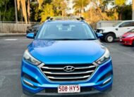 2015 Hyundai Tucson Active TLE Wagon in Blue.