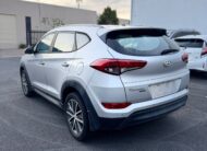 2016 Hyundai Tucson Active X TL Wagon in Silver.