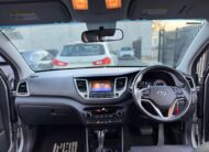 2016 Hyundai Tucson Active X TL Wagon in Silver.