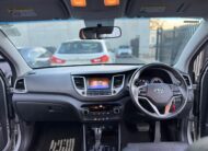 2016 Hyundai Tucson Active X TL Wagon in Silver.