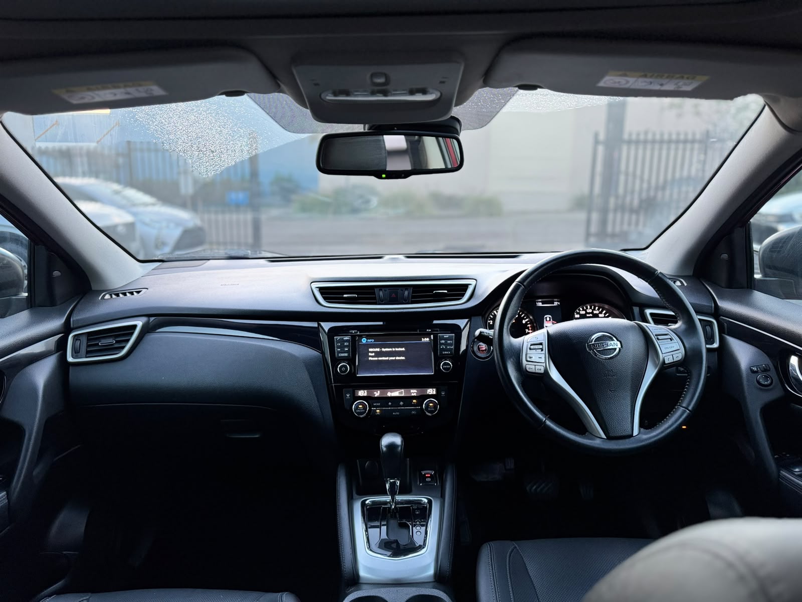2016 Nissan Qashqai Ti S/Wagon in Red.