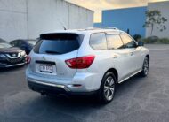 2017 Nissan Pathfinder ST-L R52 Series II MY17 Wagon in Silver.