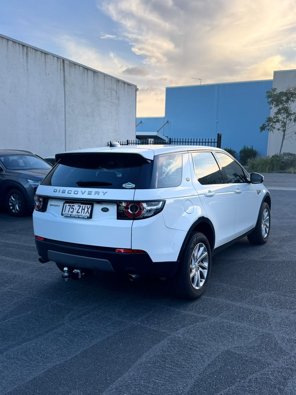 2018 Land Rover Discovery Sport TD4 132KW SE L550 MY18 Wagon in White.