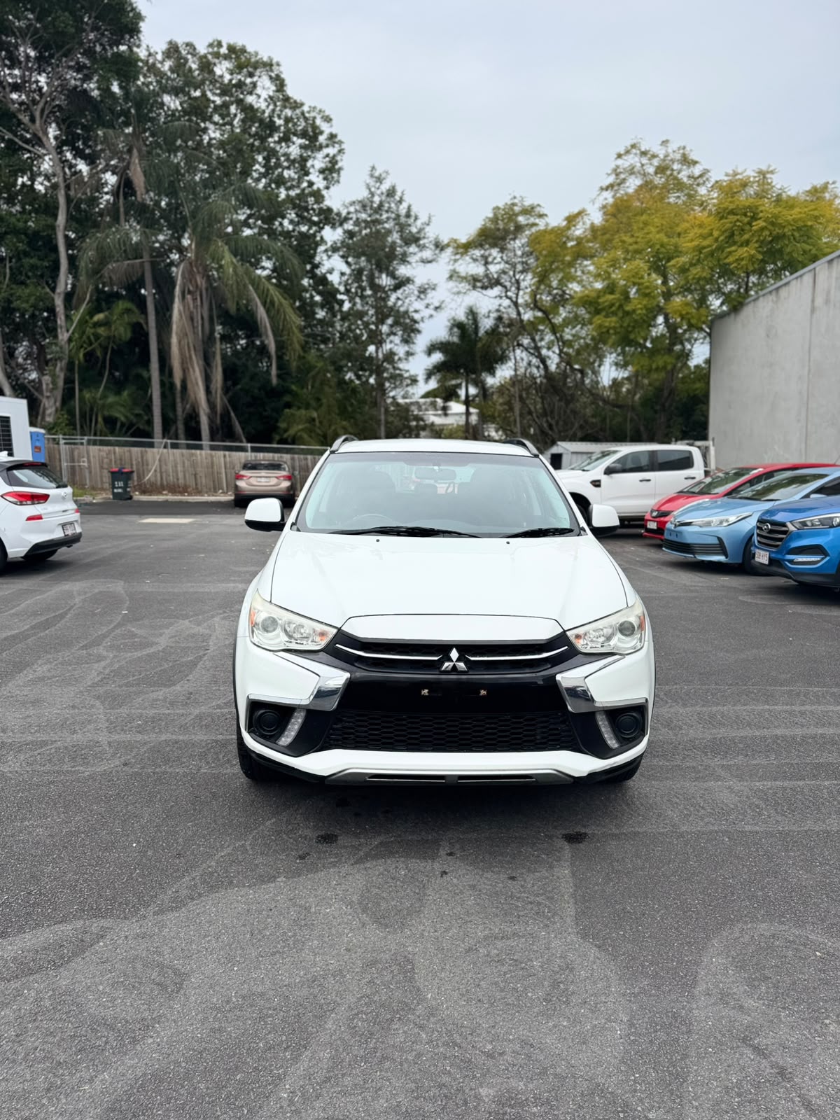 2019 Mitsubishi ASX ES Petrol in White.