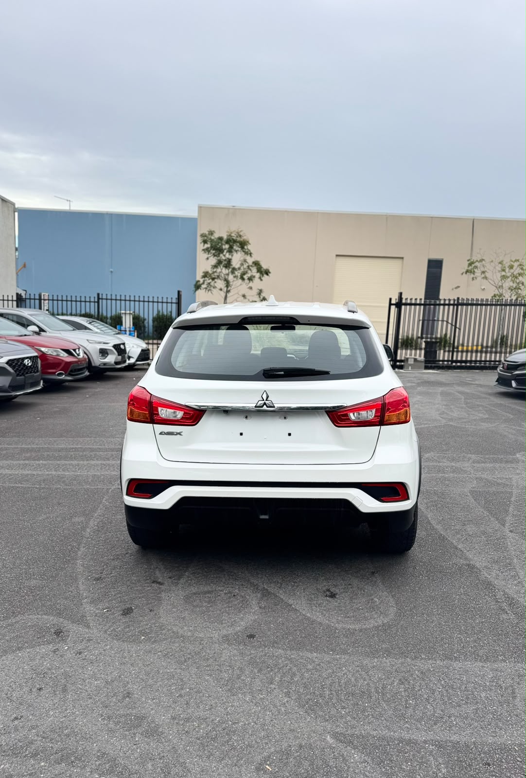 2019 Mitsubishi ASX ES Petrol in White.