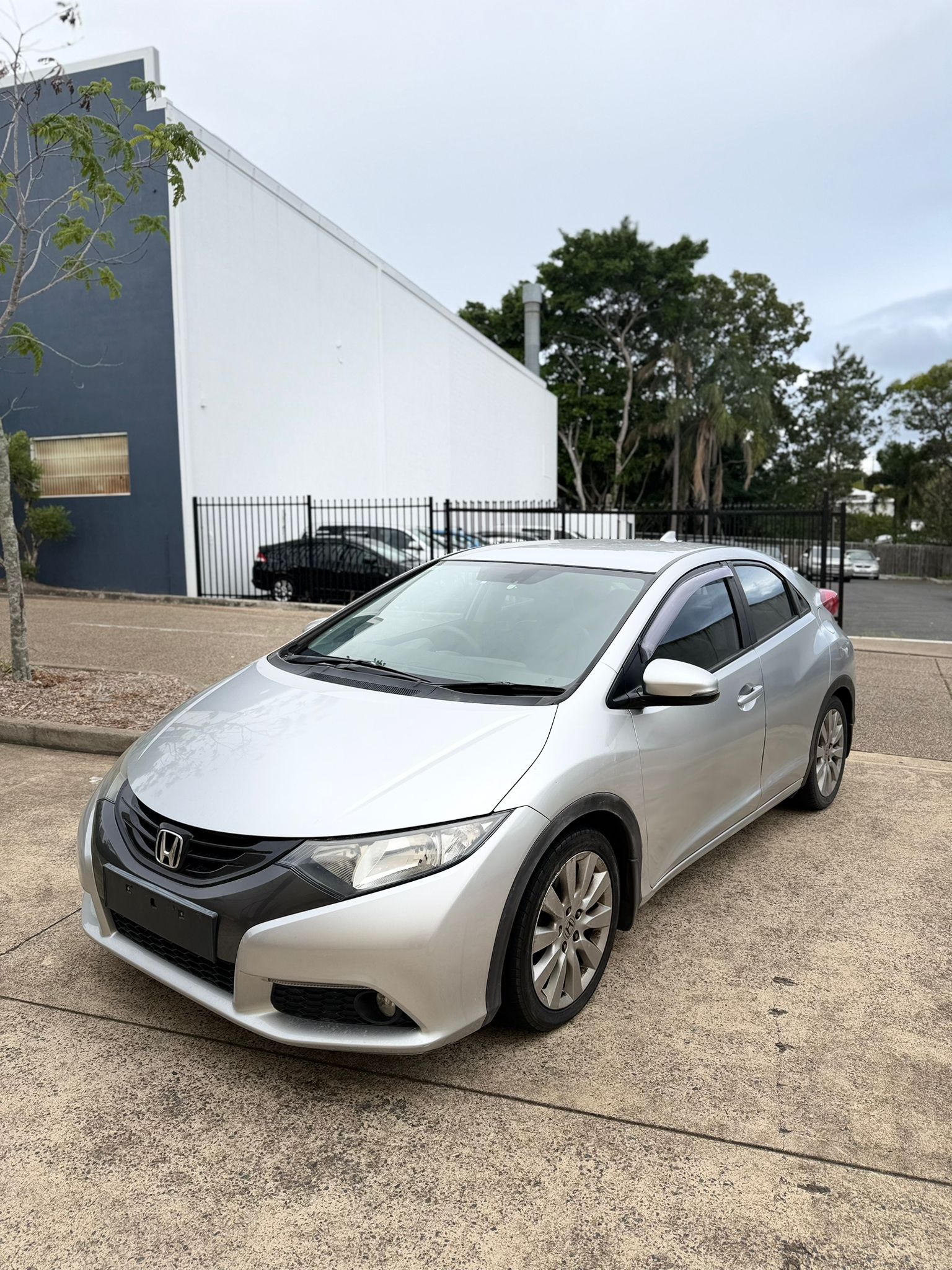 2012 Honda Civic VTi-L Hatch in Silver.
