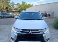 2018 Mitsubishi Outlander ZK LS PHEV S/Wagon in White.