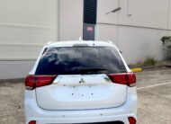 2018 Mitsubishi Outlander ZK LS PHEV S/Wagon in White.