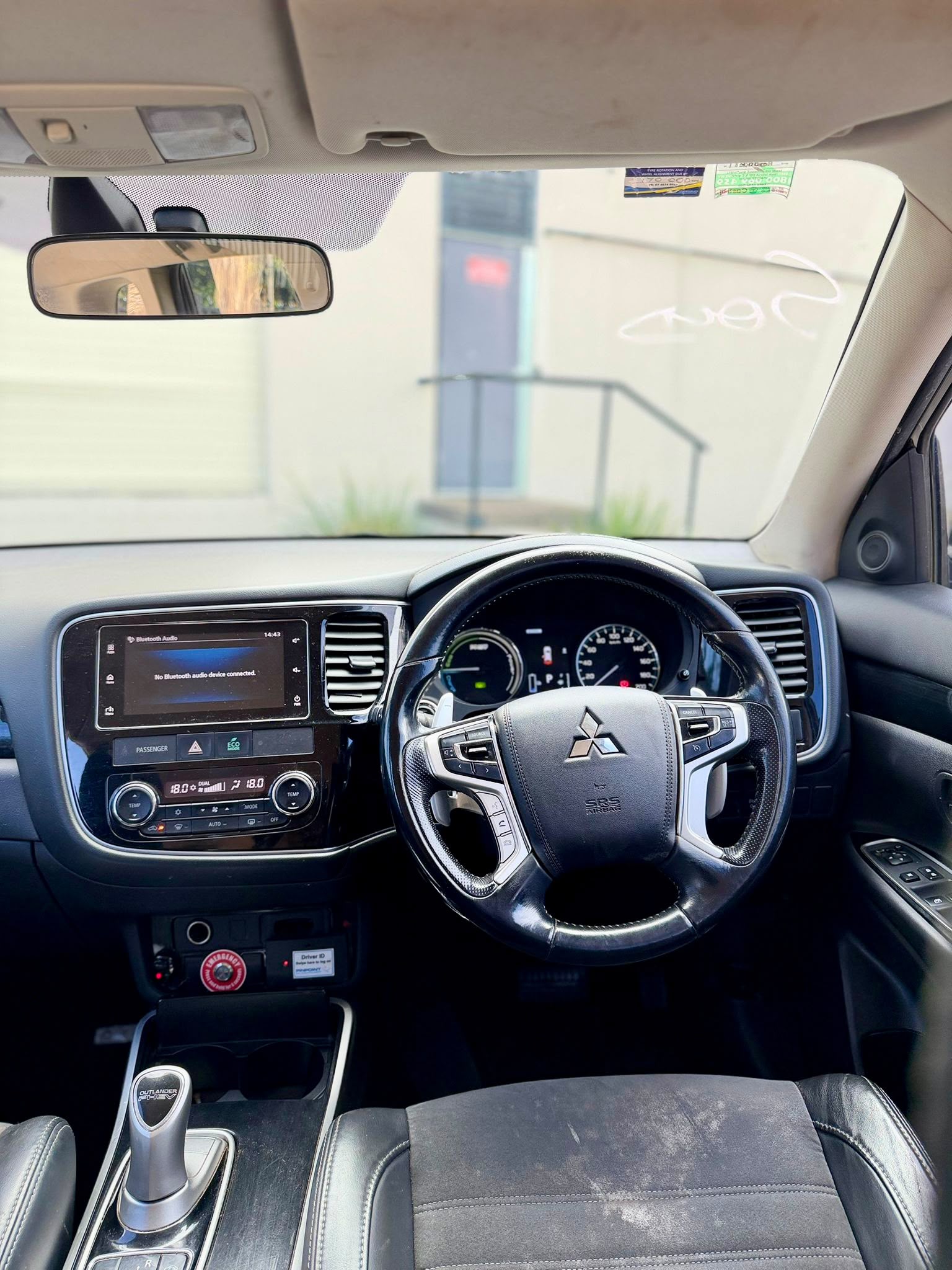2018 Mitsubishi Outlander ZK LS PHEV S/Wagon in White.