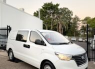 2019 Hyundai iLoad TQ4 3S Twin Swing Van in White.