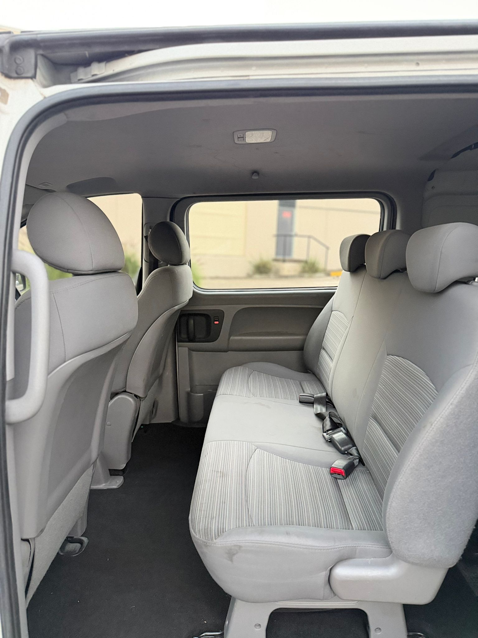 2019 Hyundai iLoad TQ4 3S Twin Swing Van in White.