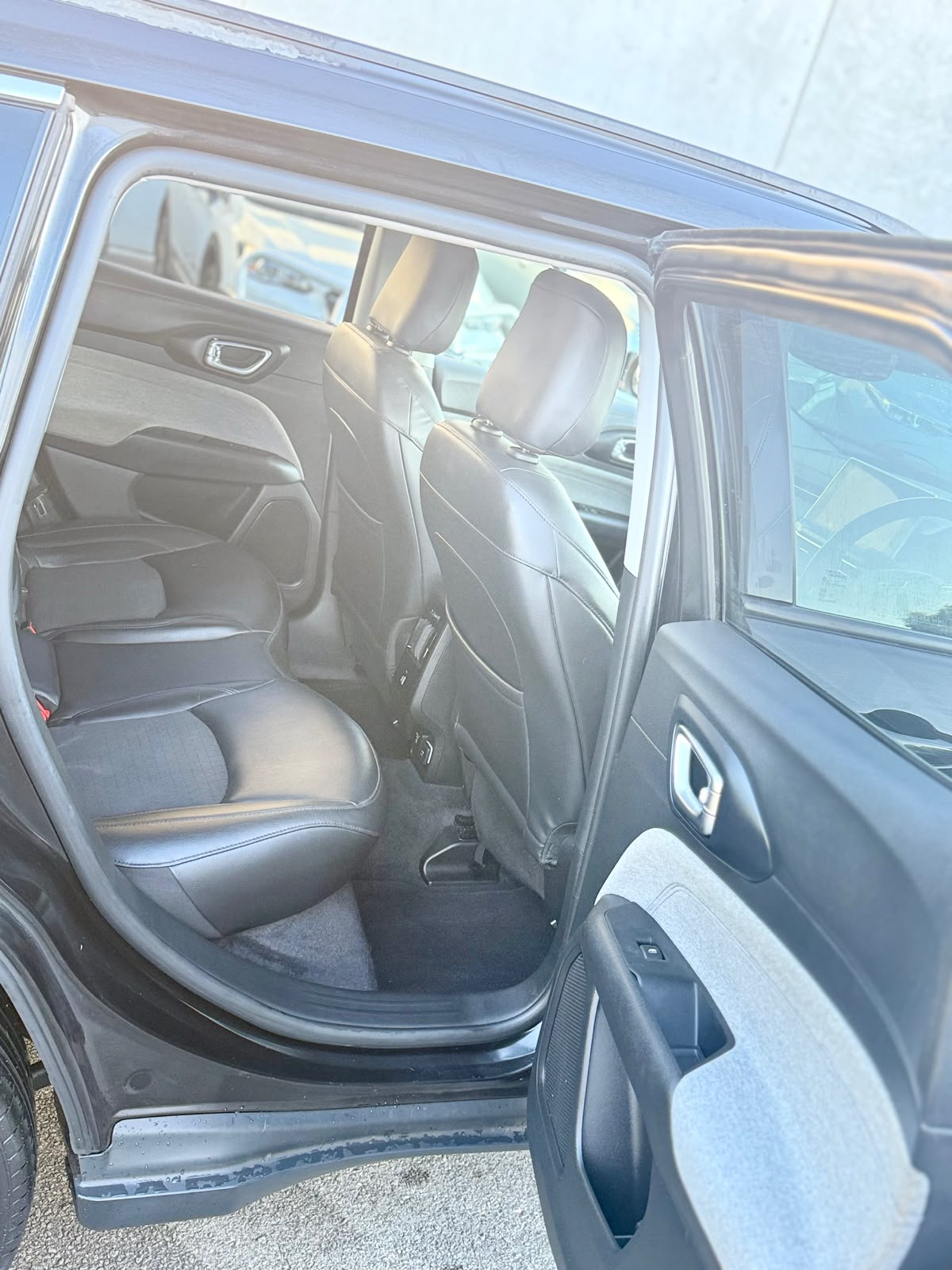 2021 Jeep Compass Launch Edition M6 MY21 Wagon in Black.