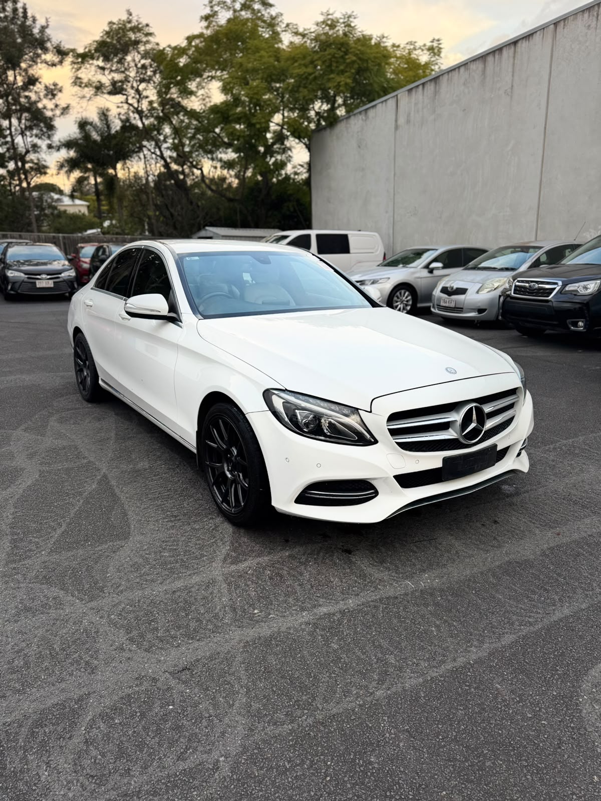 2014 Mercedes-Benz C-Class C200 W205 Sedan in White.