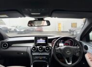 2014 Mercedes-Benz C-Class C200 W205 Sedan in White.