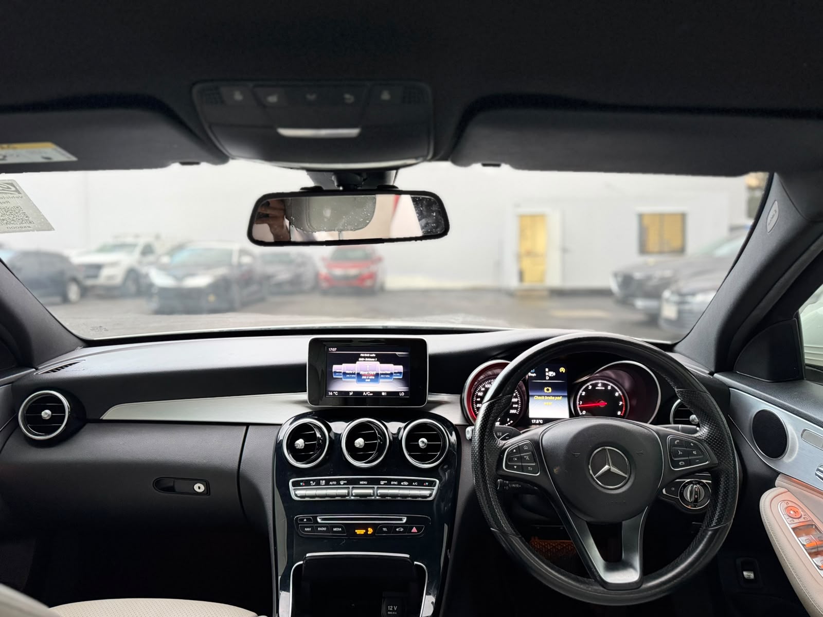2014 Mercedes-Benz C-Class C200 W205 Sedan in White.