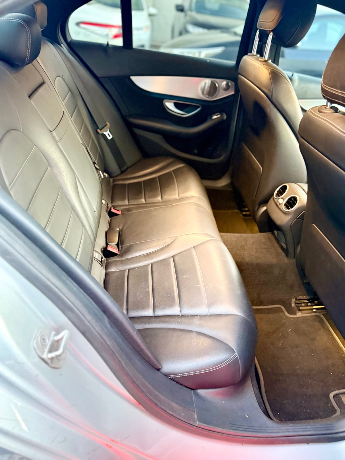 2014 Mercedes-Benz C250 BlueTEC W205 Sedan in Silver.
