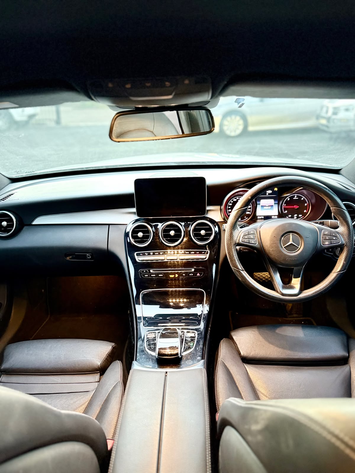 2014 Mercedes-Benz C250 BlueTEC W205 Sedan in Silver.