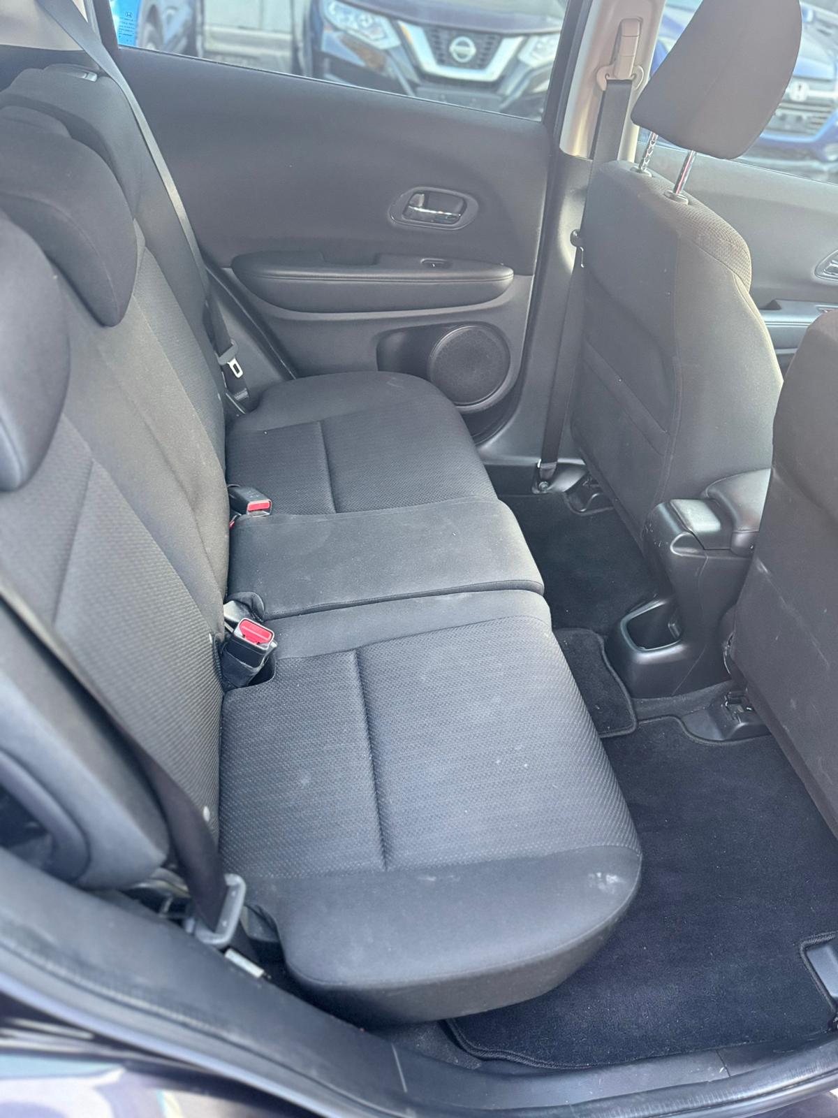 2018 Honda HR-V VTi SUV in Grey.