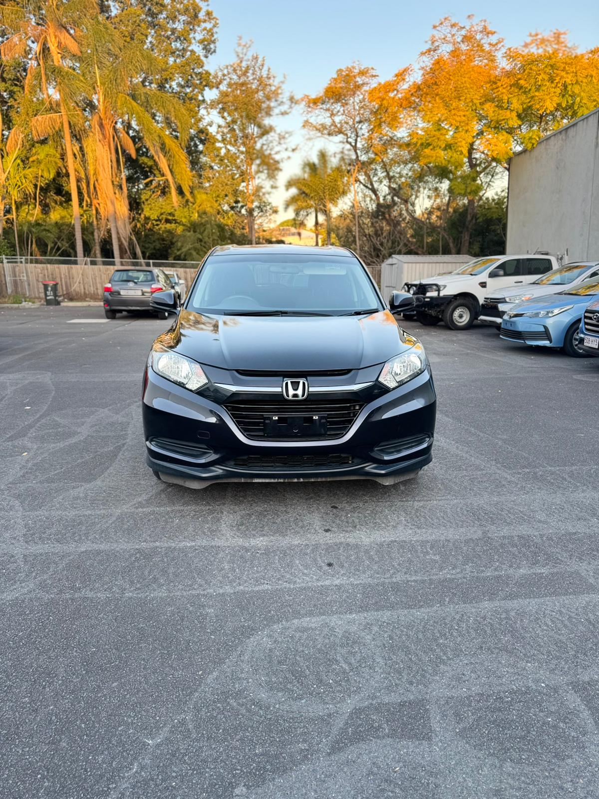 2018 Honda HR-V VTi SUV in Grey.