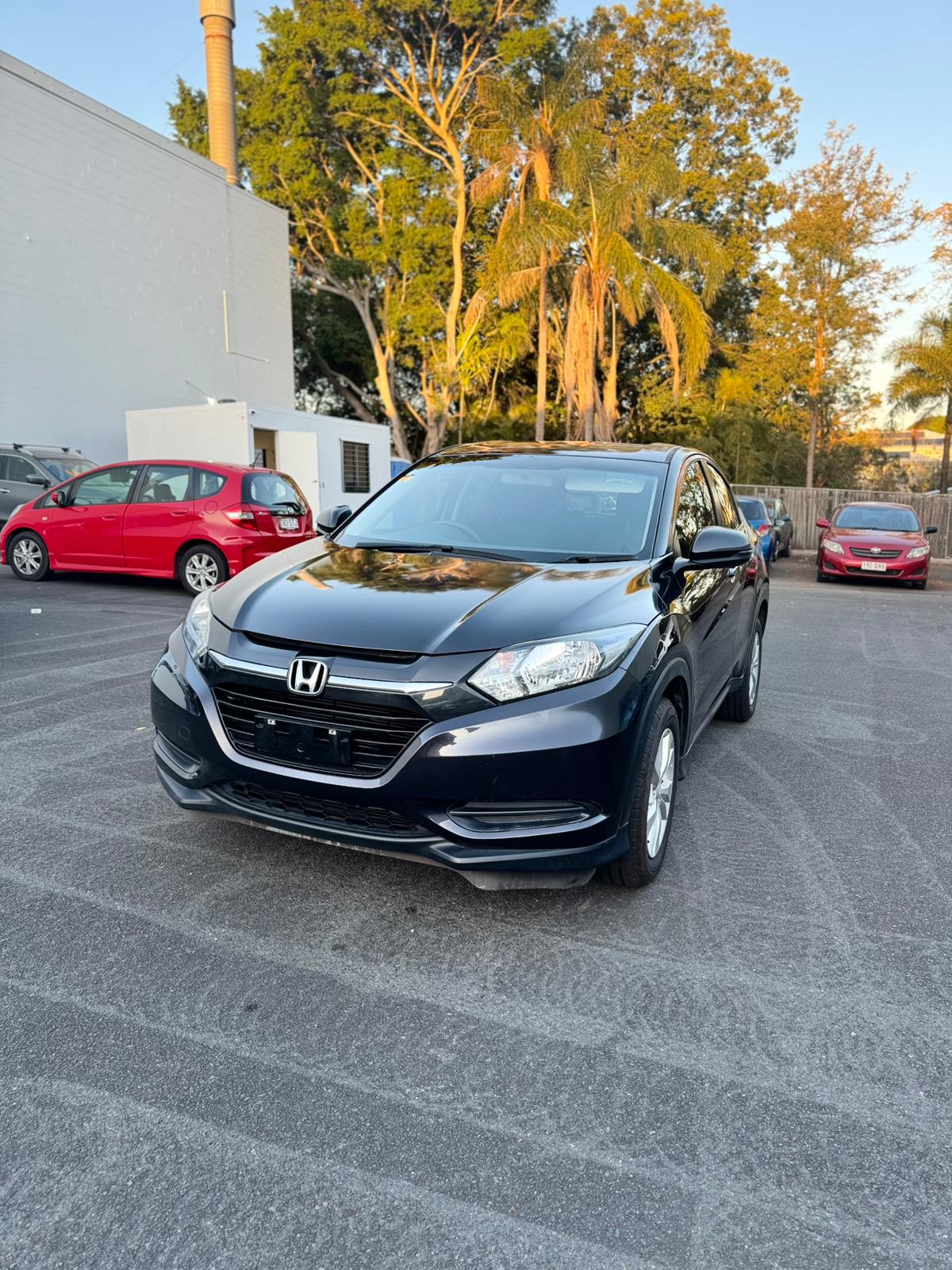 2018 Honda HR-V VTi SUV in Grey.