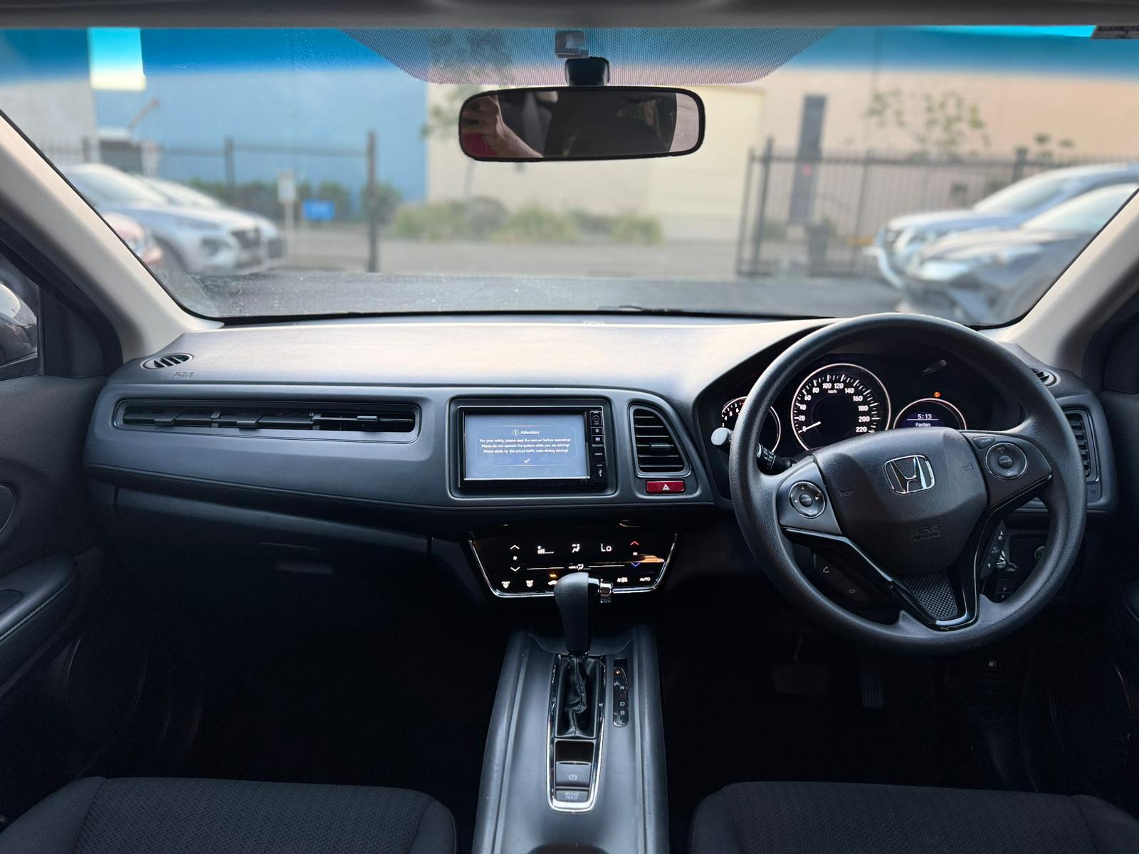 2018 Honda HR-V VTi SUV in Grey.