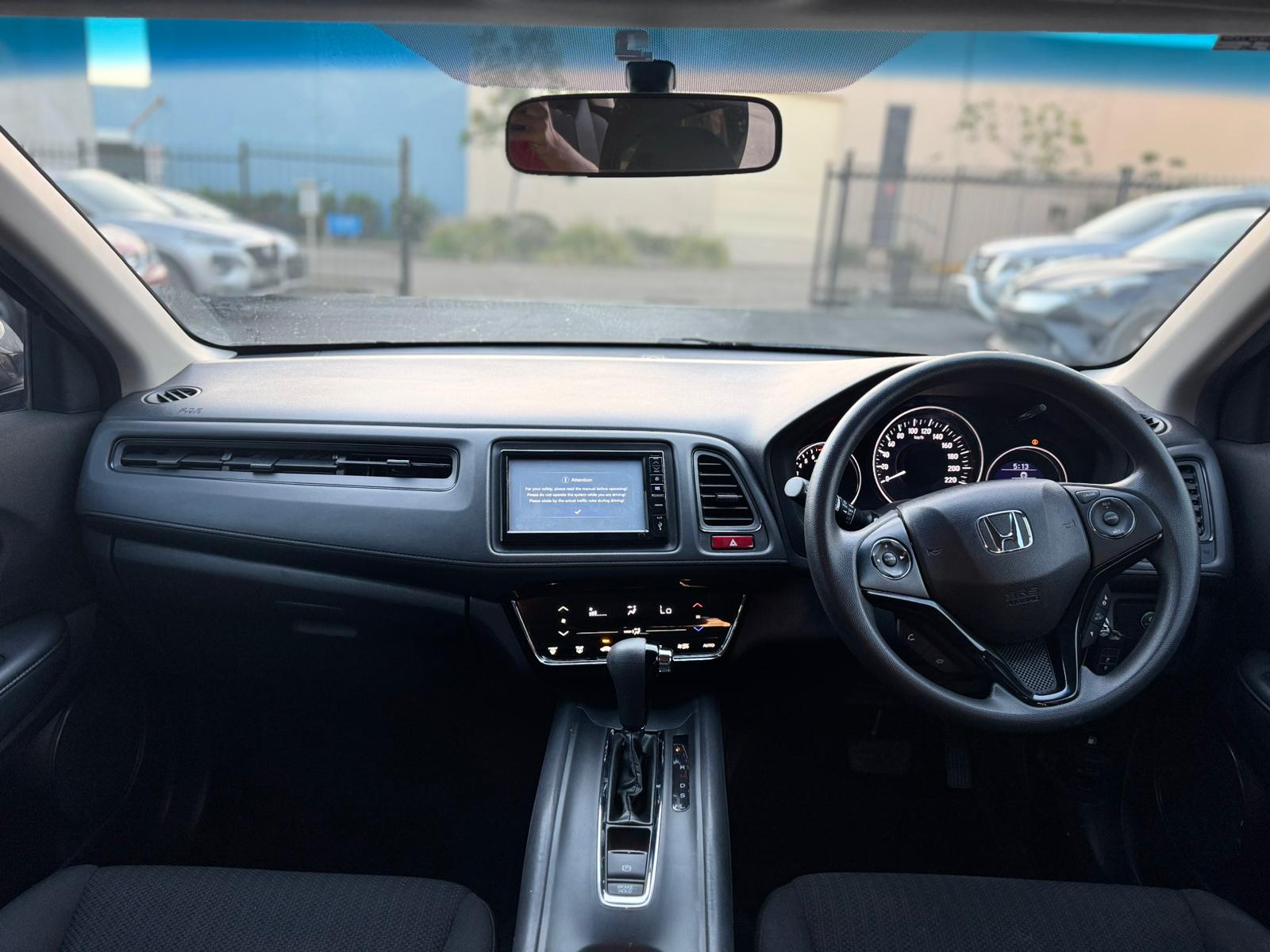 2018 Honda HR-V VTi SUV in Grey.