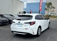 2019 Toyota Corolla Touring Wagon Hybrid in White