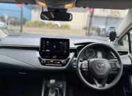 2019 Toyota Corolla Touring Wagon Hybrid in White